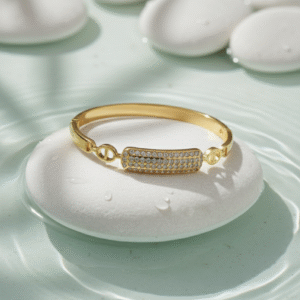 Radiant Edge – Gold-Tone Anti-Tarnish Bracelet