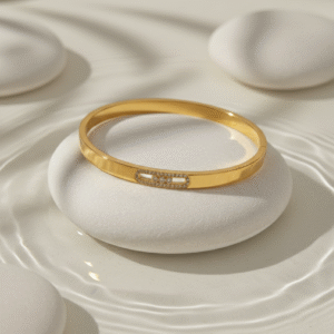 Lustre Oval – Gold-Tone Anti-Tarnish Bracelet