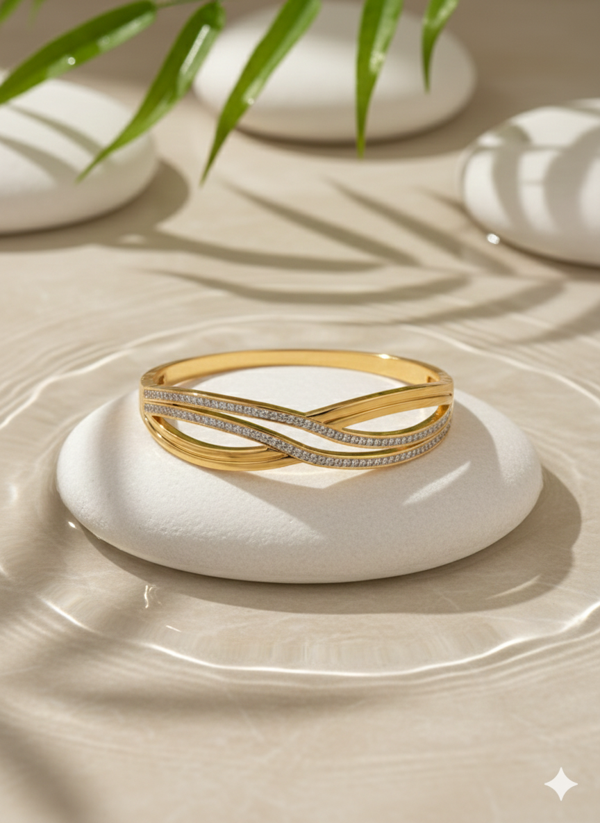 Twilight Weave – Gold-Tone Anti-Tarnish Bracelet