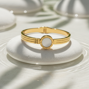 Halo Crest – Gold-Tone Anti-Tarnish Bracelet